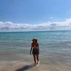 Meet your Posher, Natasha